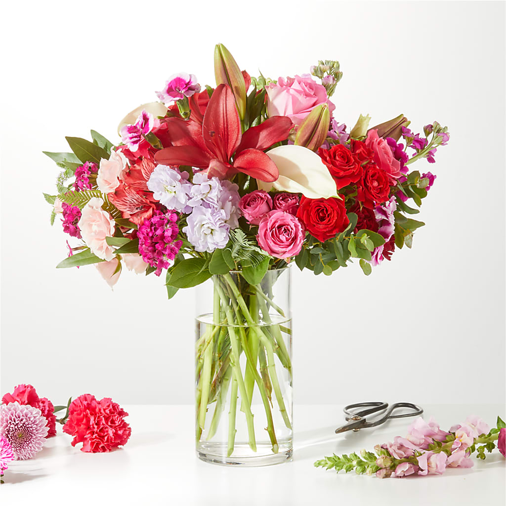 Swooning Over You - A Luxury Florist Original – STEPHANIE'S GREENS-N-THINGS, West Hazleton PA