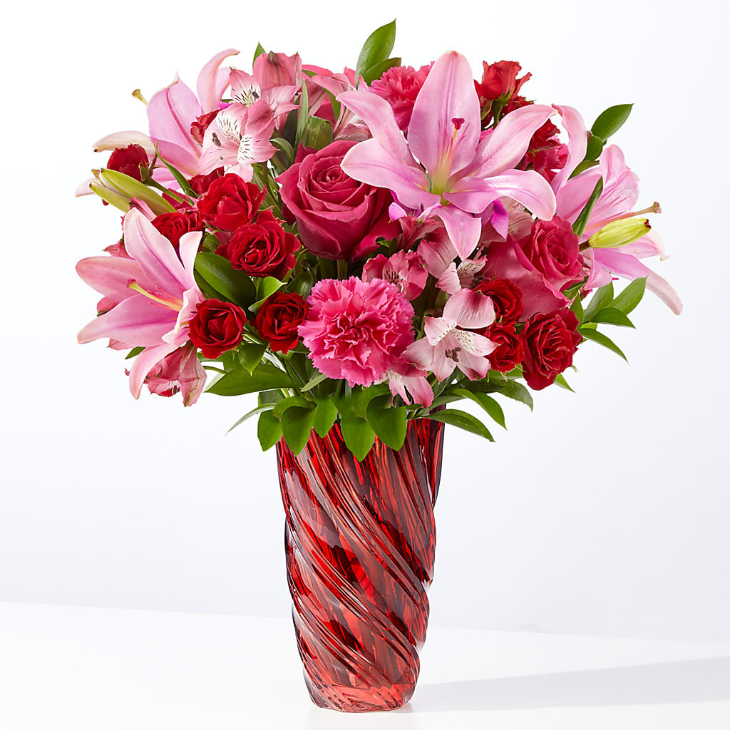In Love Bouquet with Luxe Swirl Vase – STEPHANIE'S GREENS-N-THINGS, West Hazleton PA
