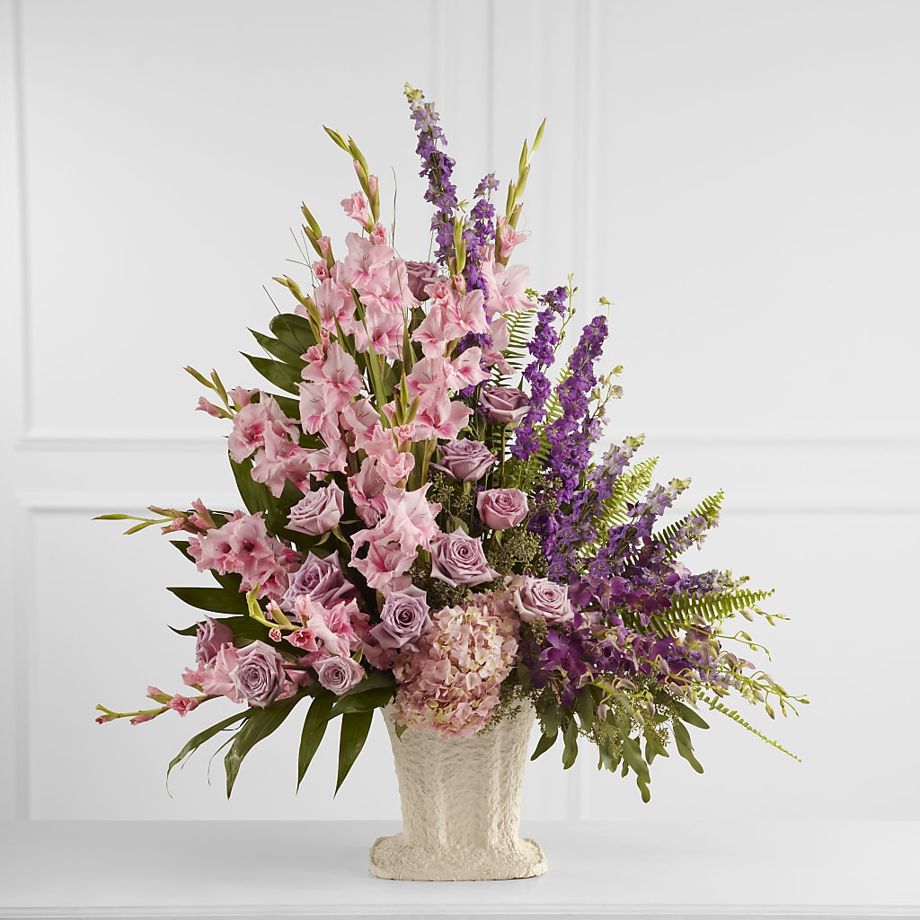 Flowing Garden Arrangement – STEPHANIE'S GREENS-N-THINGS, West Hazleton PA