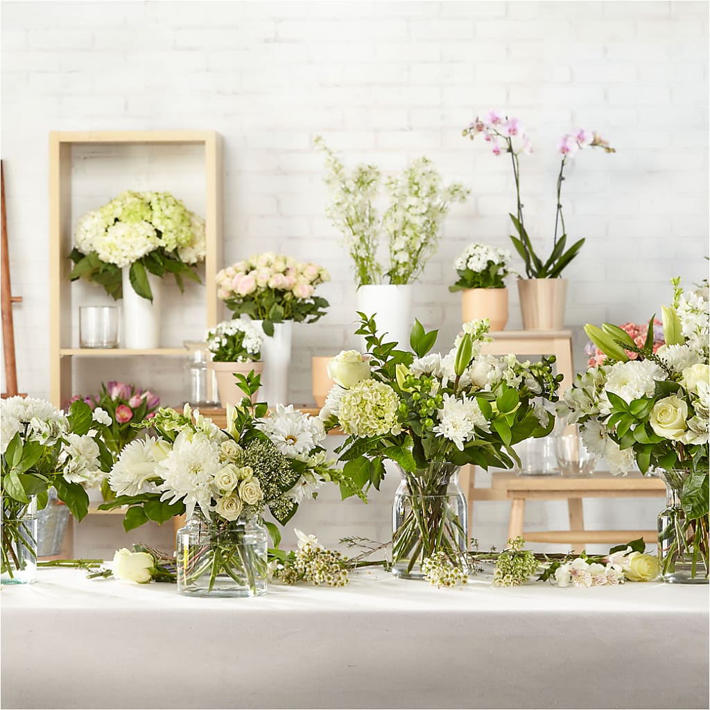 Classic Ivory – A Florist Original – STEPHANIE'S GREENS-N-THINGS, West Hazleton PA