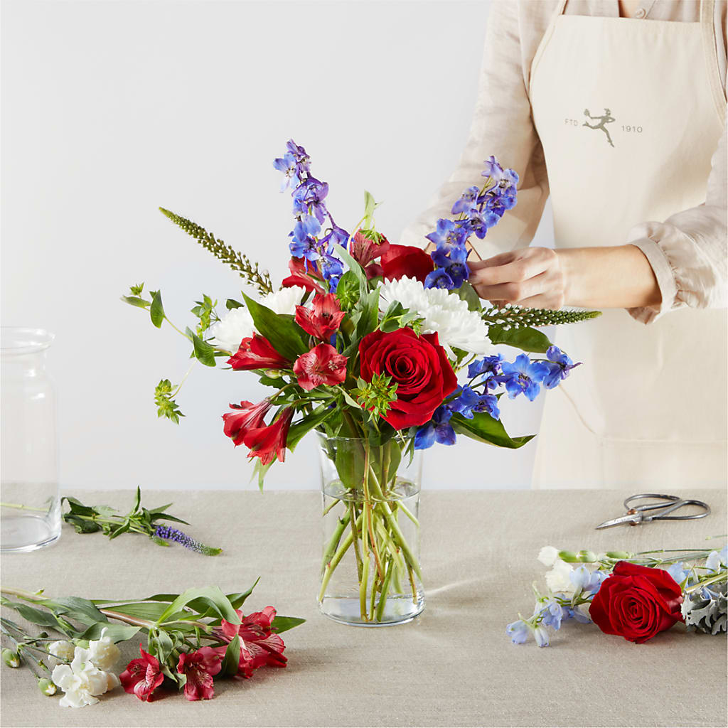 Star Spangled - A Florist Original – STEPHANIE'S GREENS-N-THINGS, West Hazleton PA