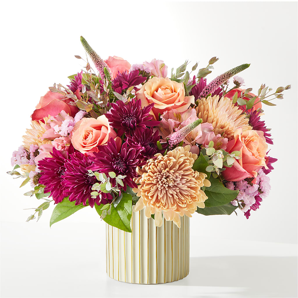 Berry Cobbler Bouquet with Ivory Vase – STEPHANIE'S GREENS-N-THINGS, West Hazleton PA