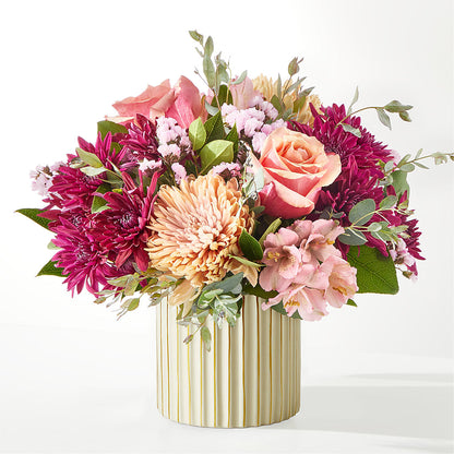 Berry Cobbler Bouquet with Ivory Vase – STEPHANIE'S GREENS-N-THINGS, West Hazleton PA