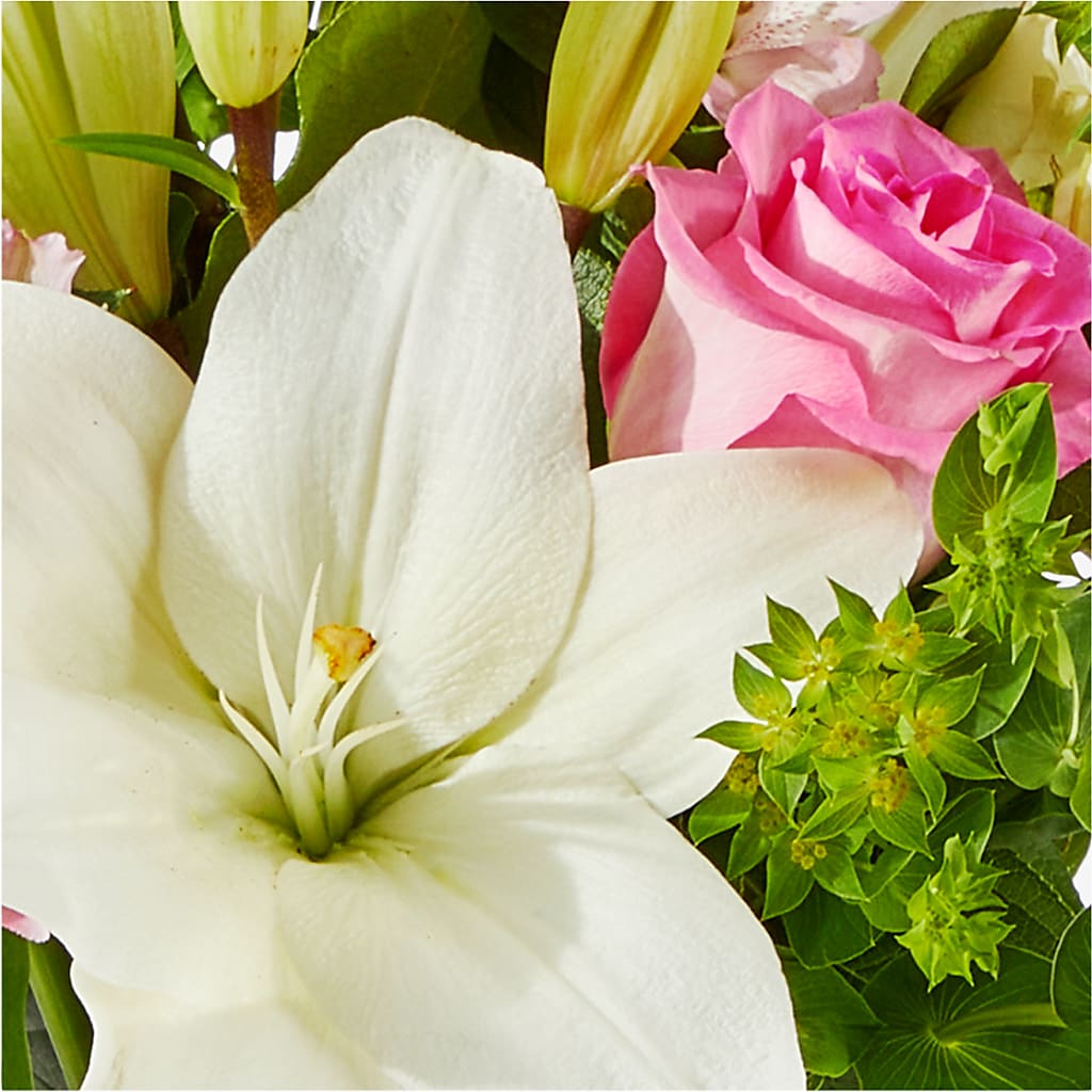 Fondly Bouquet – STEPHANIE'S GREENS-N-THINGS, West Hazleton PA